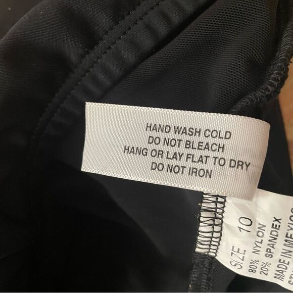 Shape FX SWIM Black/Gold Halter One Piece High Cut Bathing Suit Women Sz 10 NWOT - Picture 8 of 8